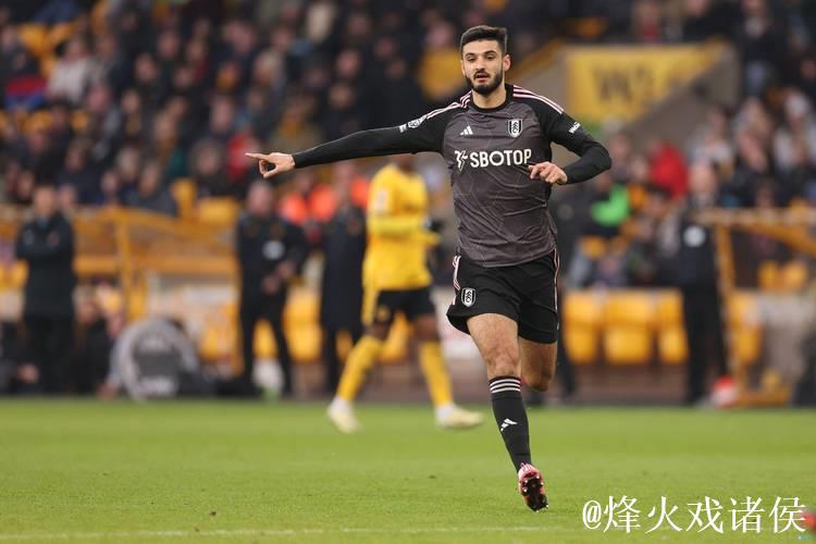 罗马诺:拜仁为小将基亚拉提供长约,有信心避免他被英超挖走 罗马诺:拜仁为小将基亚拉提供长约,有信心避免他被英超挖走