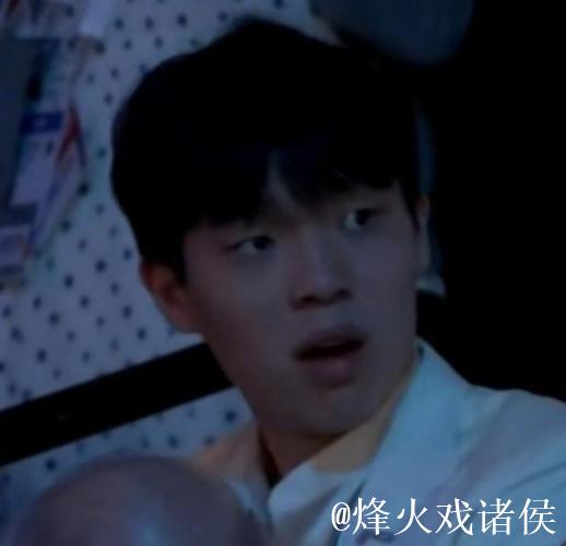 杨瀚森：和对手笑呵呵的他们就不知道我在想什么&还带点嘲讽