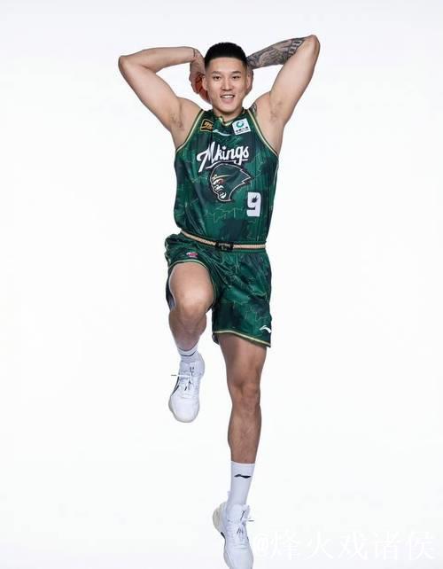 曾繁日三双同曦负广东 崔永熙23分广州胜福建